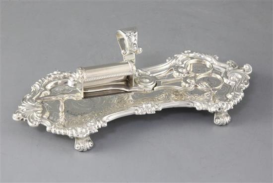 A George IV silver snuffers stand, Waterhouse, Hodson & Co and a pair of George III cadle snuffers, Sheffield, 1814,